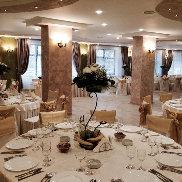 https://honeypot0.s3.amazonaws.com/1699530736830-gallery-restaurant-corvaris-bucuresti-1.jpg