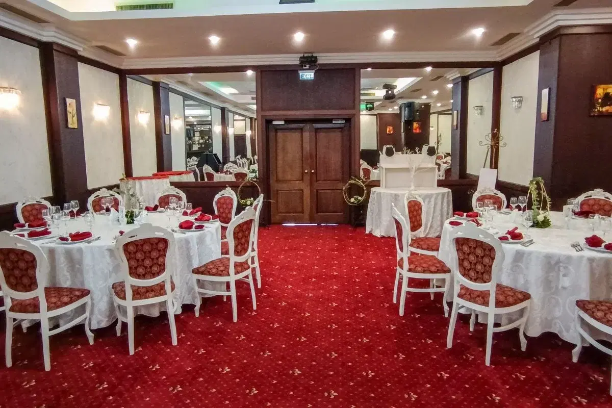 Salon Traian