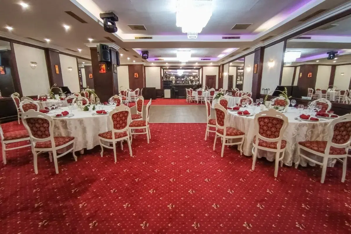 Salon Traian