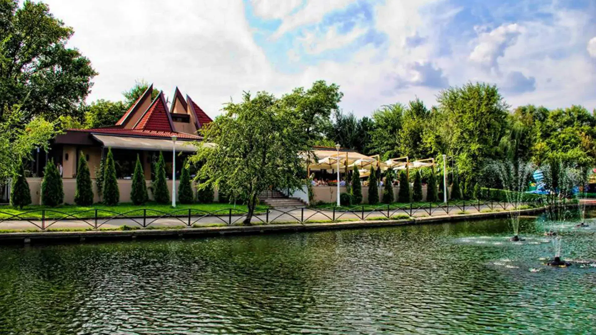 Riviera Park