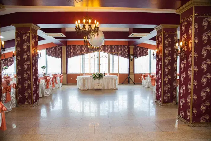 https://honeypot0.s3.amazonaws.com/1699624882757-gallery-nunta-restaurant-la-gil-1_28-5.webp