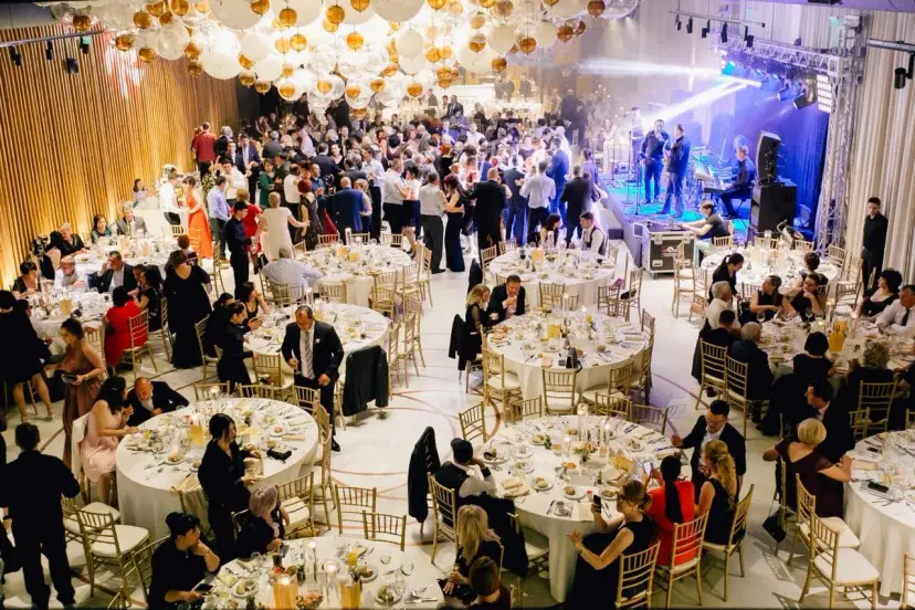 https://honeypot0.s3.amazonaws.com/1699803148439-gallery-terra-events-hall-nunta%20%282%29.webp