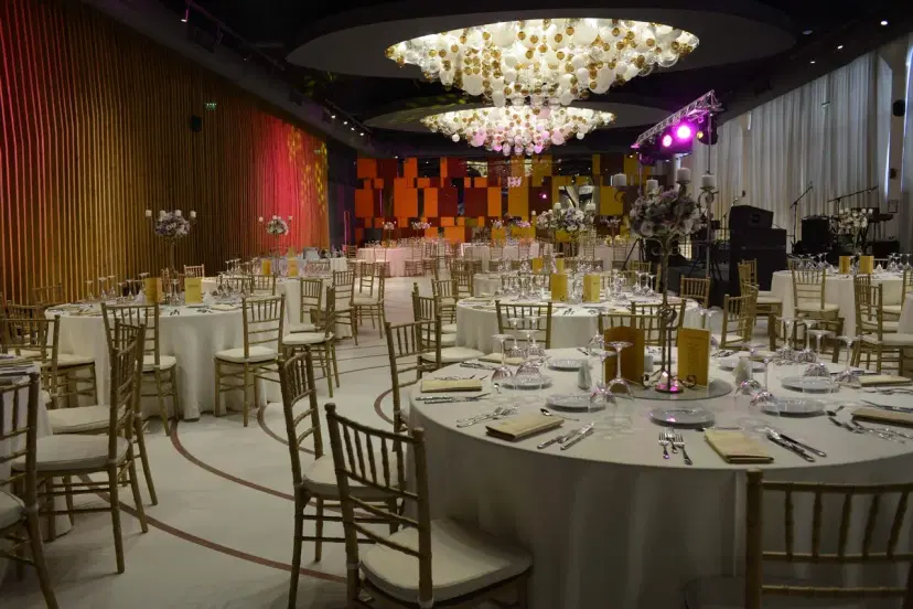https://honeypot0.s3.amazonaws.com/1699803150055-gallery-terra-events-hall-nunta%20%2811%29.webp