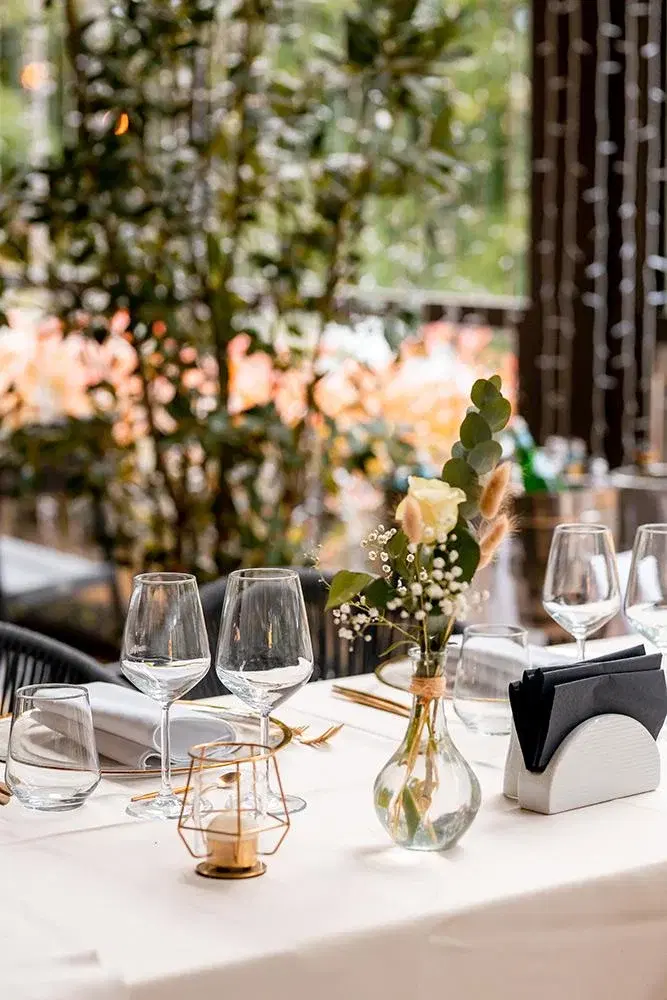 https://honeypot0.s3.amazonaws.com/1699810257062-gallery-restaurant-pescarus-nunta%20%286%29.webp