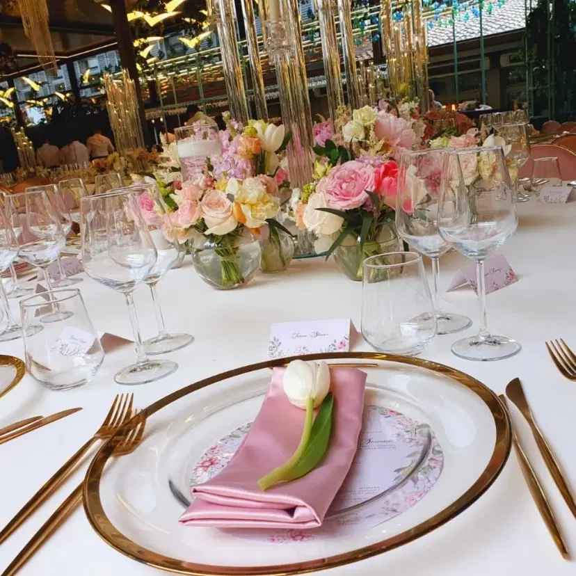 https://honeypot0.s3.amazonaws.com/1699810257860-gallery-restaurant-pescarus-nunta%20%2811%29.webp