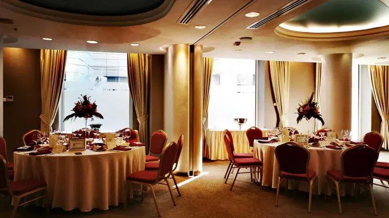 https://honeypot0.s3.amazonaws.com/1699816620690-gallery-minerva-himalaya-ballroom%20%284%29.webp