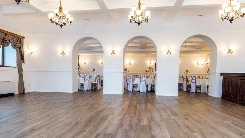 https://honeypot0.s3.amazonaws.com/1699826426198-gallery-palatul-ghica-tei-14.jpg