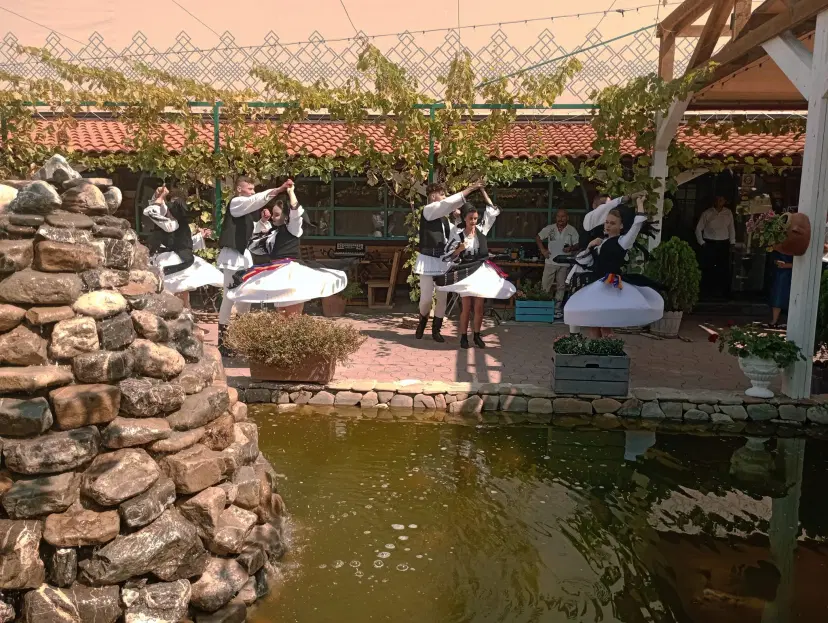 https://honeypot0.s3.amazonaws.com/1699831111951-gallery-restaurant-vatra-neamului%20%2811%29.webp