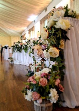 https://honeypot0.s3.amazonaws.com/1699878477341-gallery-descopera-sala-de-evenimente-cluj.jpg