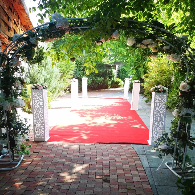 https://honeypot0.s3.amazonaws.com/1699957676590-gallery-Ballroom-Park-35%20%281%29.webp