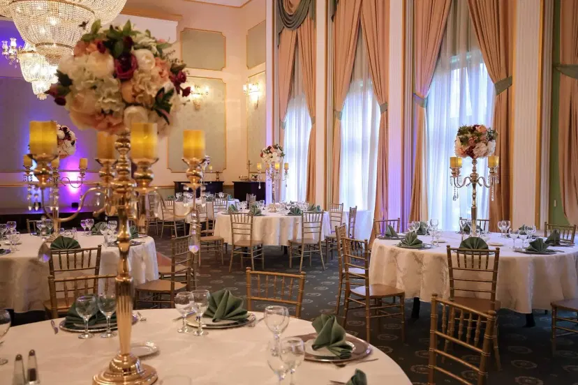 https://honeypot0.s3.amazonaws.com/1699961453899-gallery-restaurant-monarh%20%2813%29.webp