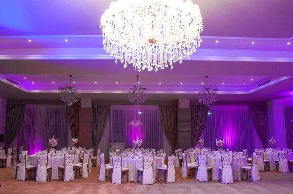 https://honeypot0.s3.amazonaws.com/1699986832098-gallery-Reina-Events-Salon-Victoria-1-600x398.jpg