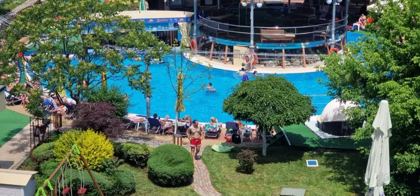 https://honeypot0.s3.amazonaws.com/1700164064668-gallery-HOTEL%20MARI%20VILA%20%287%29.webp
