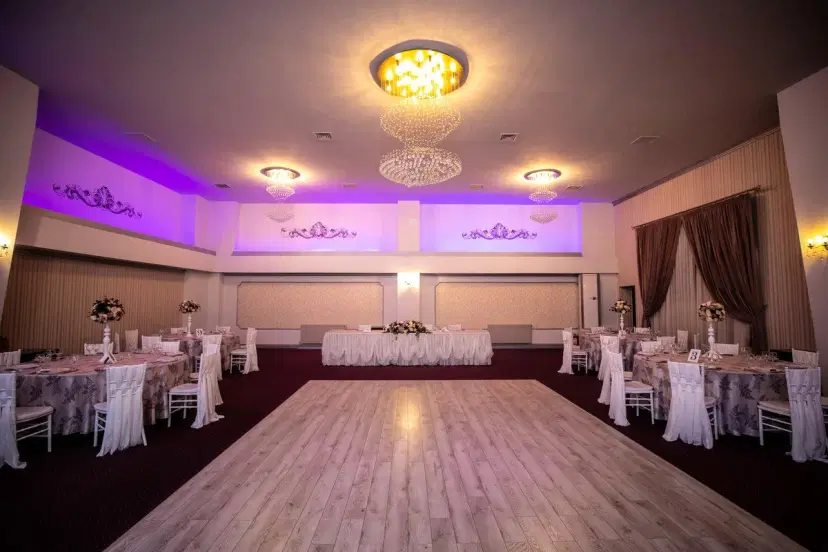 https://honeypot0.s3.amazonaws.com/1700223971058-gallery-IRIS%20BALLROOM%20%2812%29.webp