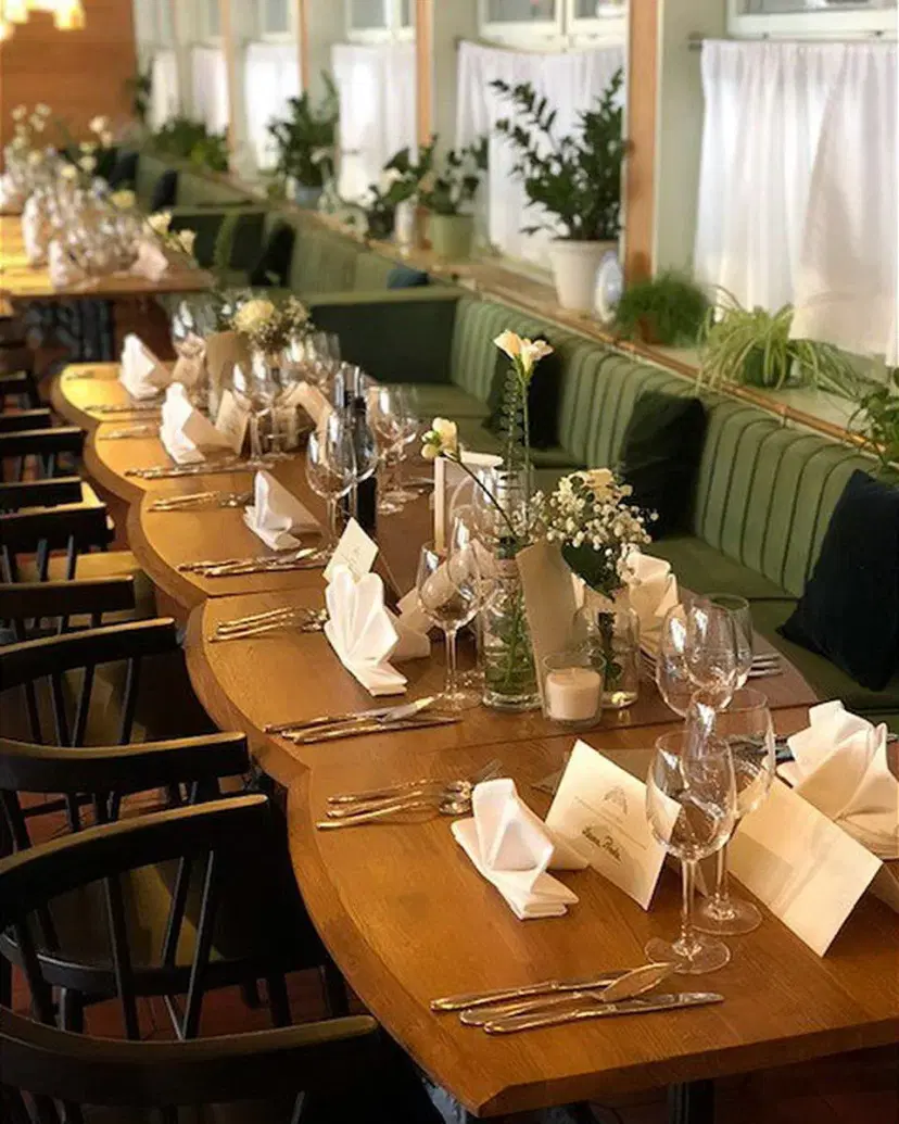 https://honeypot0.s3.amazonaws.com/1700289495369-gallery-RESTAURNAT%20PESCARUS%20%20%286%29.webp