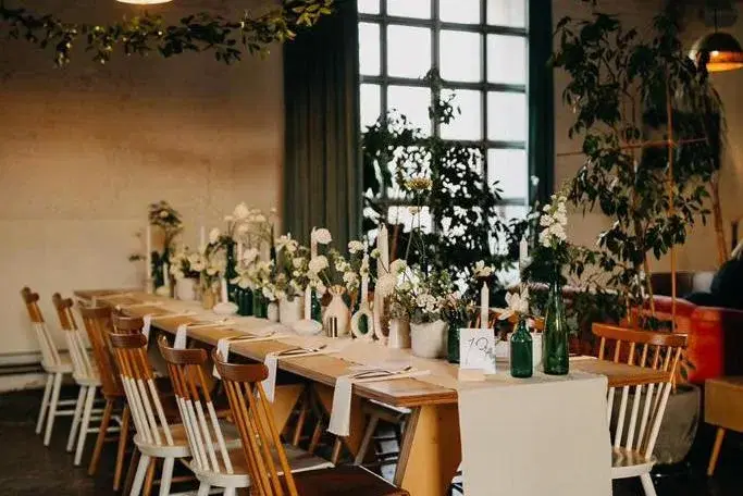 https://honeypot0.s3.amazonaws.com/1700584863508-gallery-DESCHIS%20GASTROBAR%20%284%29.webp