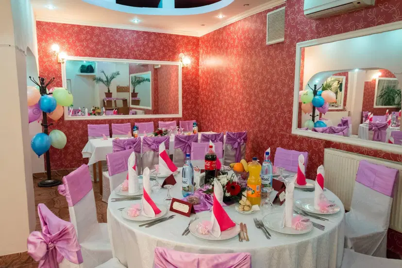 https://honeypot0.s3.amazonaws.com/1700748266367-gallery-RESTAURANT%20ALBA%20%282%29.webp
