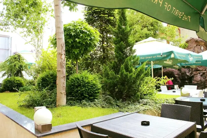 https://honeypot0.s3.amazonaws.com/1700751391812-gallery-RESTAURANT%20RUSTIC%20%283%29.webp