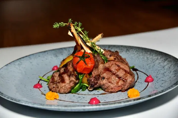 https://honeypot0.s3.amazonaws.com/1700772445409-gallery-RESTAURANT%20ZATARA%20%284%29.webp