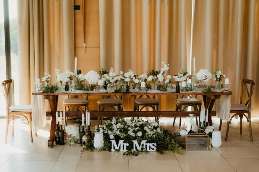 https://honeypot0.s3.amazonaws.com/1700774967520-gallery-nunti_casa_vlasia_11-1024x683.webp