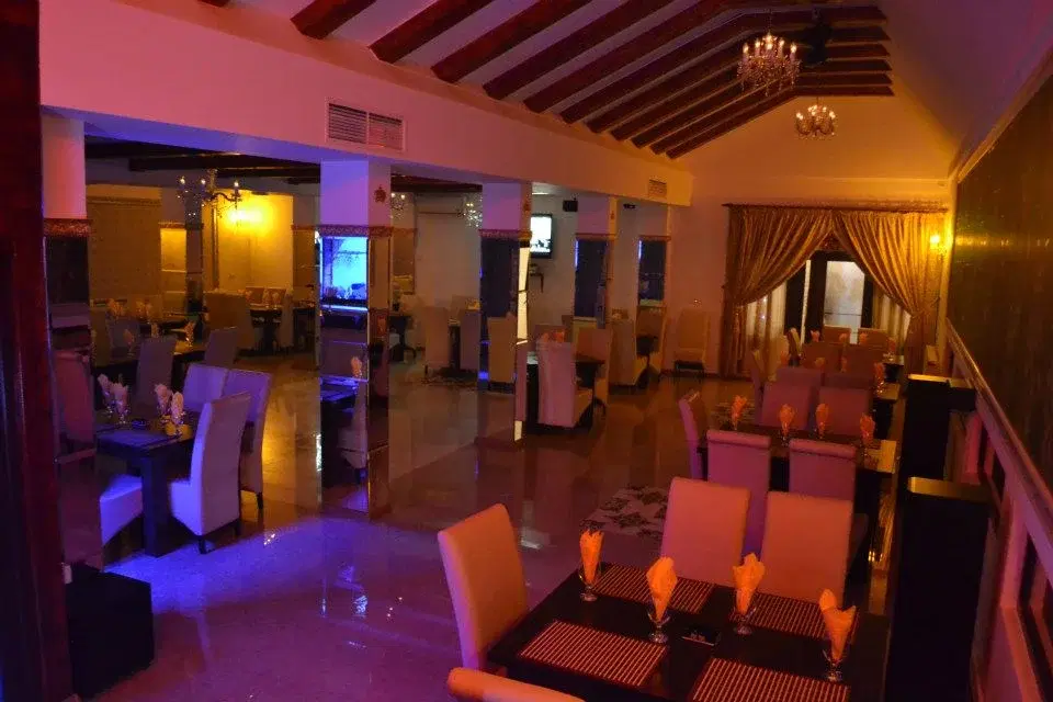 Restaurant Carol s
