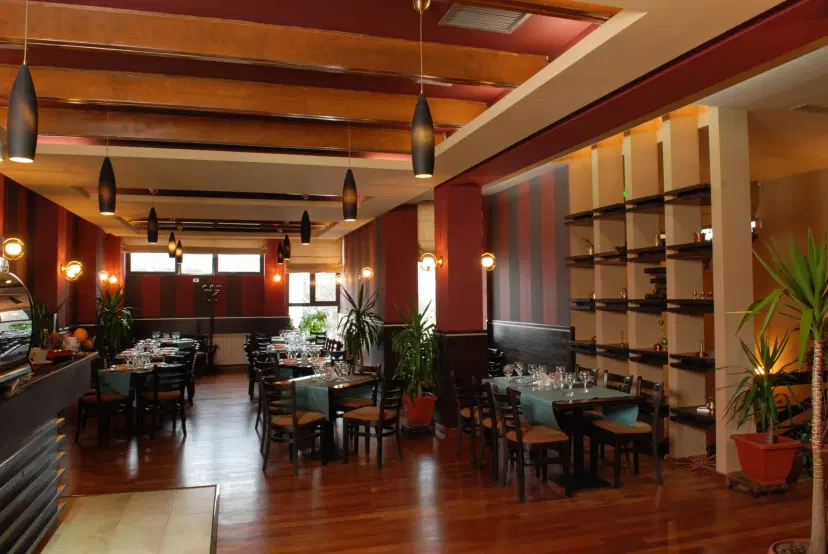 https://honeypot0.s3.amazonaws.com/1700898695980-gallery-RESTAURANT%20ALLEGRO%20%20%283%29.webp