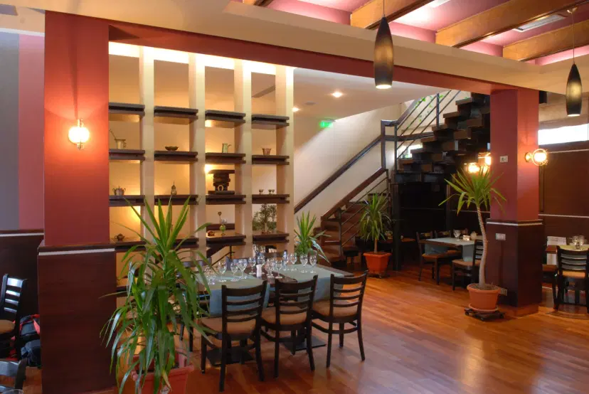 https://honeypot0.s3.amazonaws.com/1700898696127-gallery-RESTAURANT%20ALLEGRO%20%20%284%29.webp