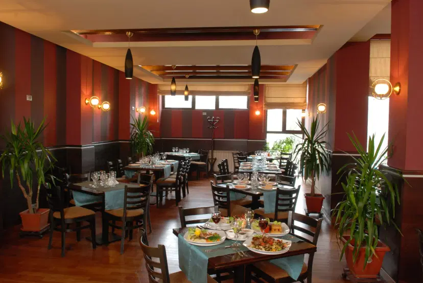 https://honeypot0.s3.amazonaws.com/1700898696253-gallery-RESTAURANT%20ALLEGRO%20%20%285%29.webp