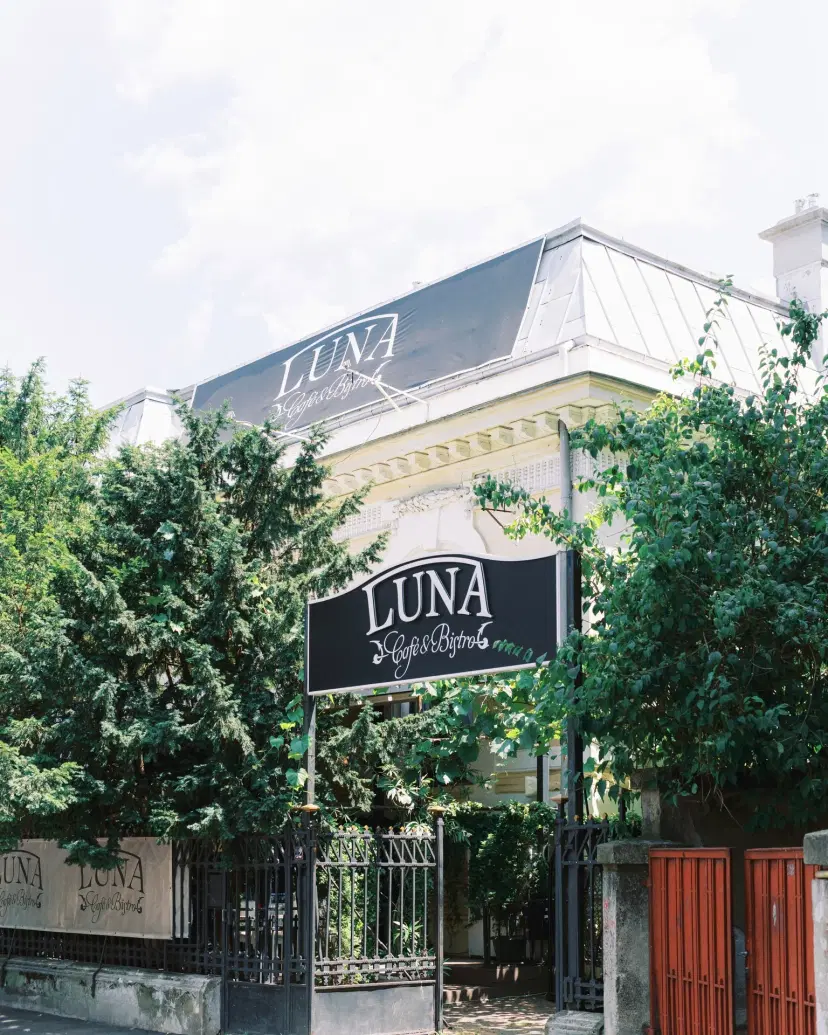 https://honeypot0.s3.amazonaws.com/1700906940240-gallery-LUNA%20CAFE%26BISTRO%20%281%29.webp