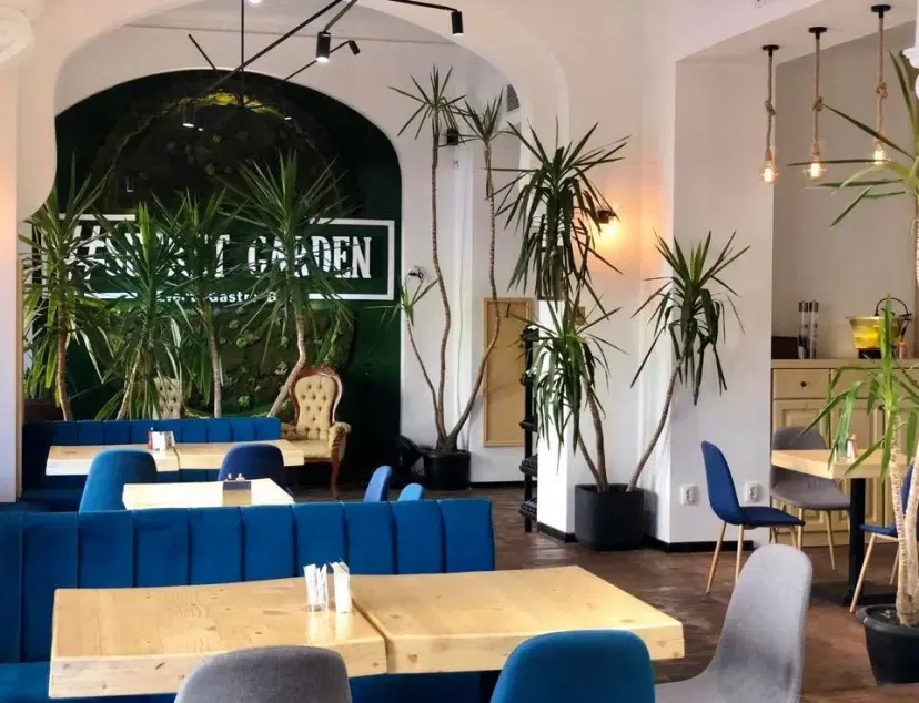 https://honeypot0.s3.amazonaws.com/1701071546791-gallery-AIDA%20BISTRO%20%285%29.webp