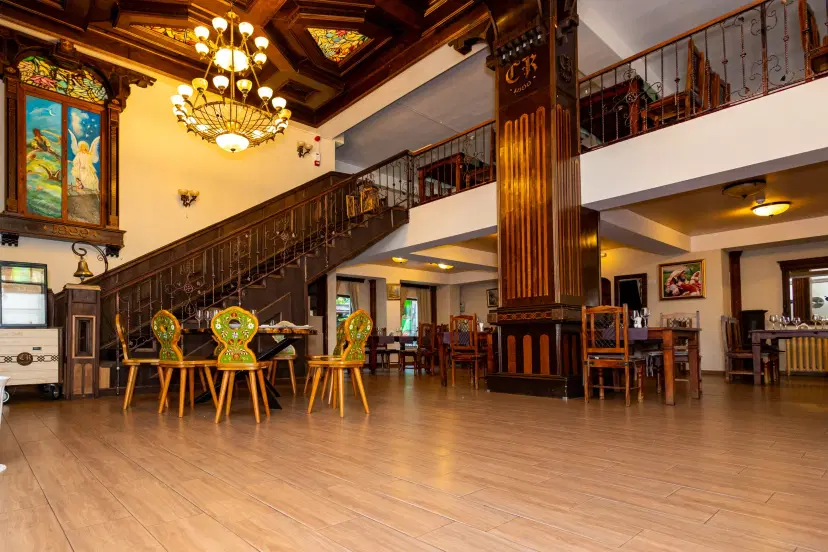 https://honeypot0.s3.amazonaws.com/1701072246197-gallery-RESTAURANT%20COCOSU%20ROSU%20%283%29.webp