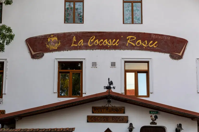 https://honeypot0.s3.amazonaws.com/1701072246527-gallery-RESTAURANT%20COCOSU%20ROSU%20%285%29.webp