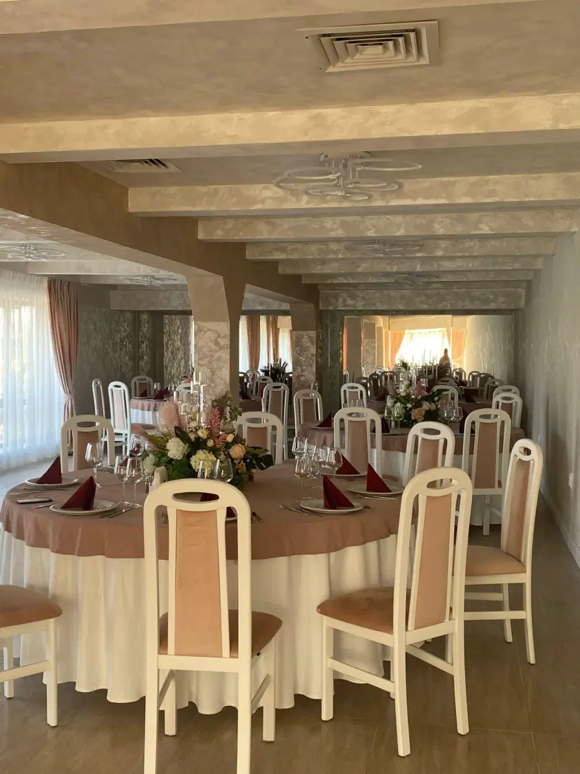 https://honeypot0.s3.amazonaws.com/1701073160206-gallery-OXIGEN%20EVENTS%20%283%29.webp