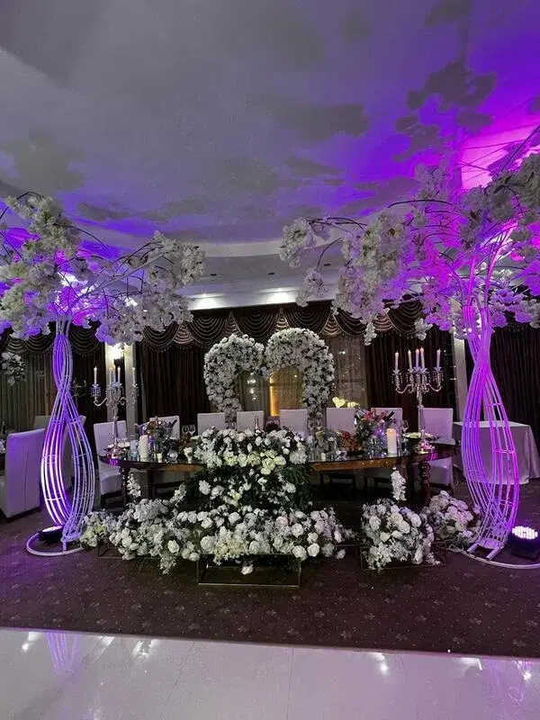 https://honeypot0.s3.amazonaws.com/1701079127302-gallery-CASA%20LUMINITA%20%288%29.webp