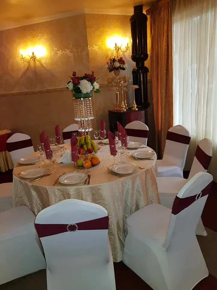 https://honeypot0.s3.amazonaws.com/1701182183130-gallery-RESTAURANT%20MIVAS%20%282%29.webp