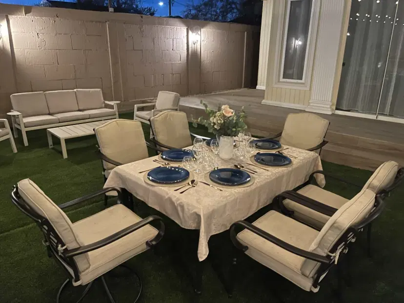 https://honeypot0.s3.amazonaws.com/1701198909896-gallery-eva-garden%20%2813%29.webp