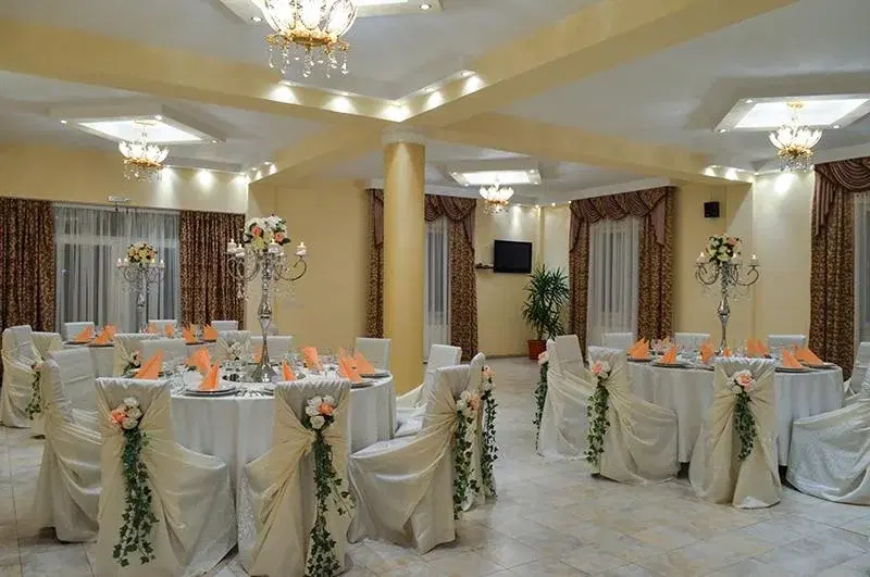 https://honeypot0.s3.amazonaws.com/1701241553518-gallery-CASA%20LUCA%20EVENTS%20%282%29.webp