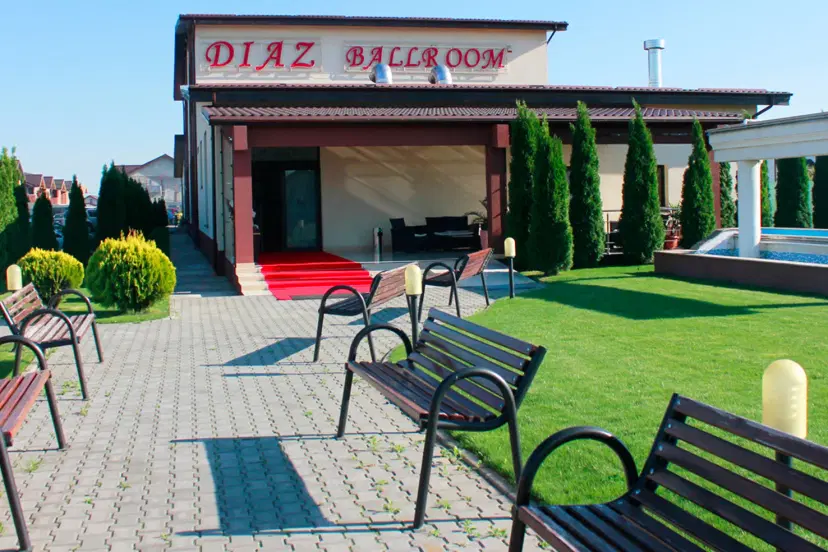 https://honeypot0.s3.amazonaws.com/1701243793953-gallery-DIAZ%20BALLROOM%20%285%29.webp