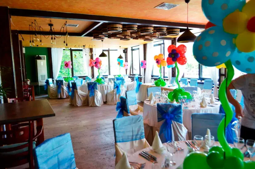 https://honeypot0.s3.amazonaws.com/1701245608838-gallery-RESTAURANT%20RESSU%20%284%29.webp