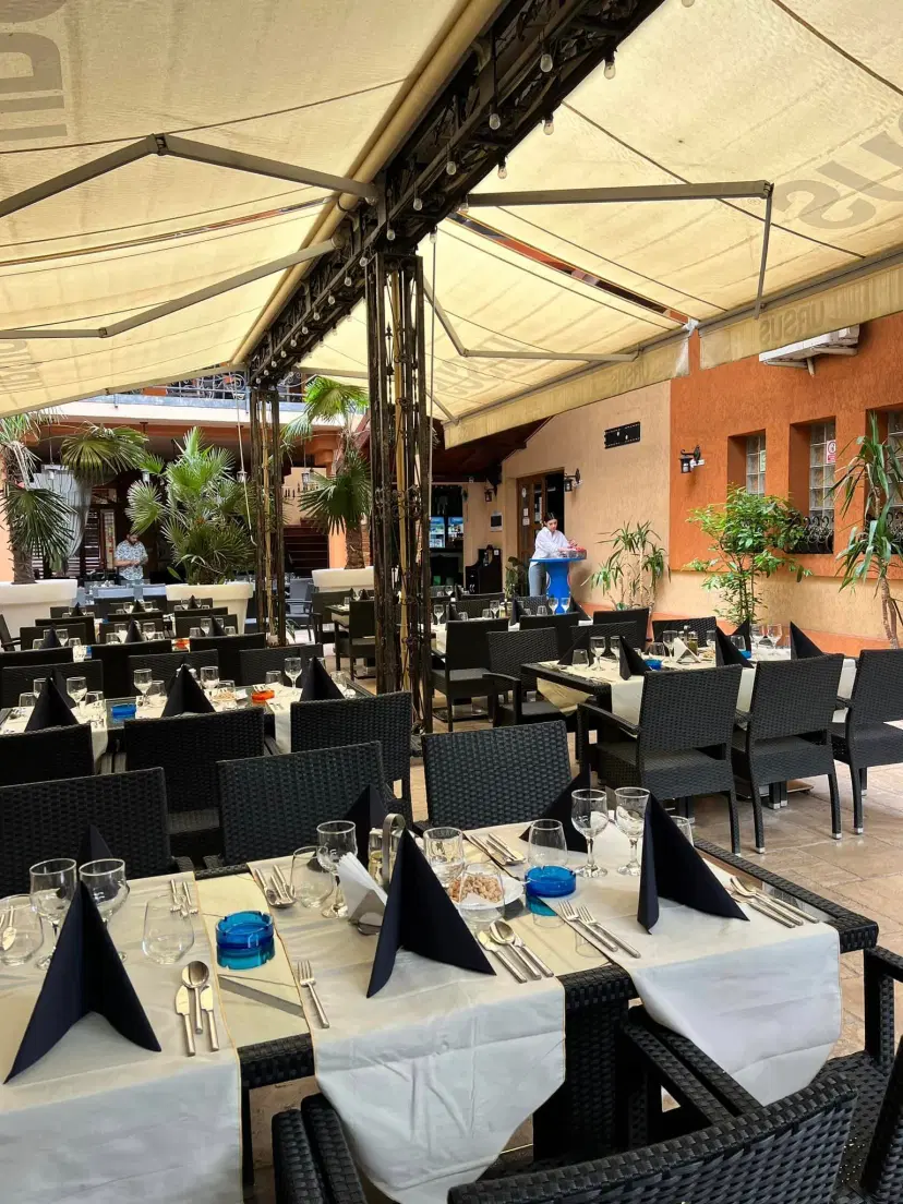 https://honeypot0.s3.amazonaws.com/1701253043179-gallery-RESTAURANT%20CASA%20ANCA%20%286%29.webp