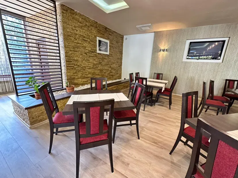 https://honeypot0.s3.amazonaws.com/1701254671772-gallery-RESTAURANT%20GEDI%20%286%29.webp