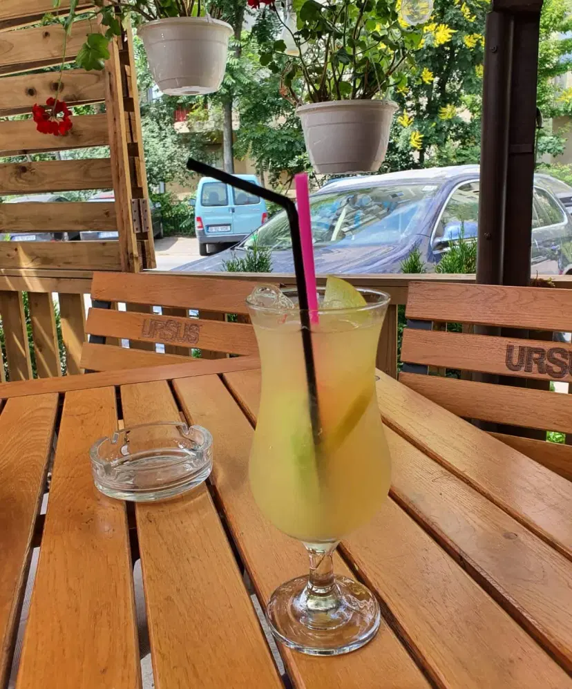 https://honeypot0.s3.amazonaws.com/1701427528689-gallery-RESTAURANT%20CASA%20LAZAR%20%288%29.webp
