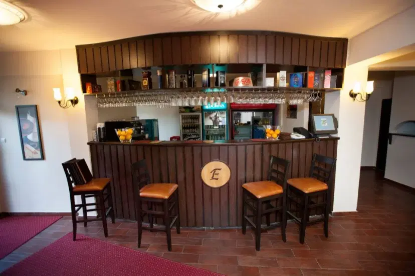 https://honeypot0.s3.amazonaws.com/1701537009838-gallery-RESTAURANT%20EDEN%20%282%29.webp