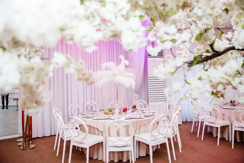 https://honeypot0.s3.amazonaws.com/1701597747454-gallery-GRAND%20BALLROOM%20%287%29.webp
