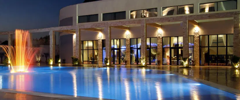 https://honeypot0.s3.amazonaws.com/1701629356397-gallery-hotel-page-pik.webp