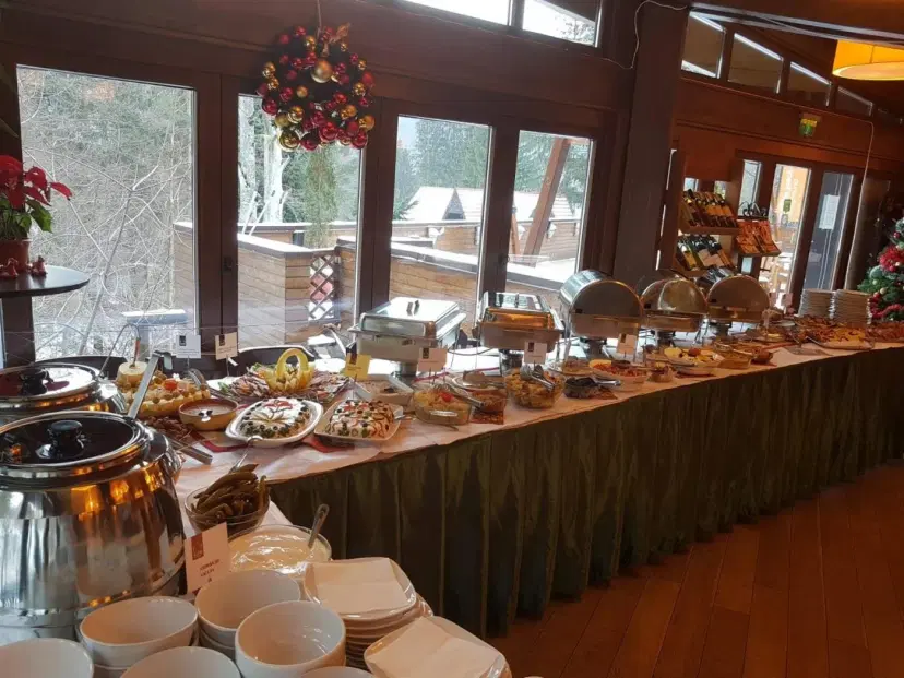 https://honeypot0.s3.amazonaws.com/1701630470089-gallery-restaurant-kuib%20%286%29.webp