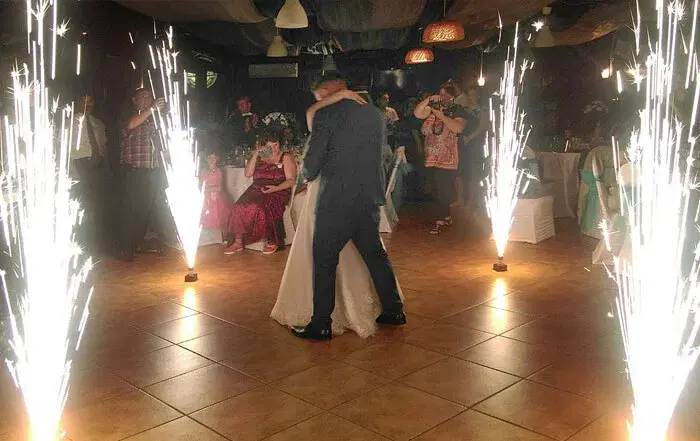 https://honeypot0.s3.amazonaws.com/1701634046312-gallery-evenimente-gal-11.webp