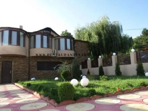 https://honeypot0.s3.amazonaws.com/1701677133755-gallery-RESTAURANT%20EVERGREEN%20%287%29.webp