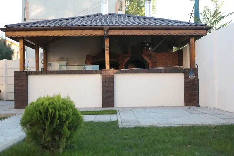 https://honeypot0.s3.amazonaws.com/1701677857568-gallery-RESTAURANT%20VATRA%20%285%29.webp