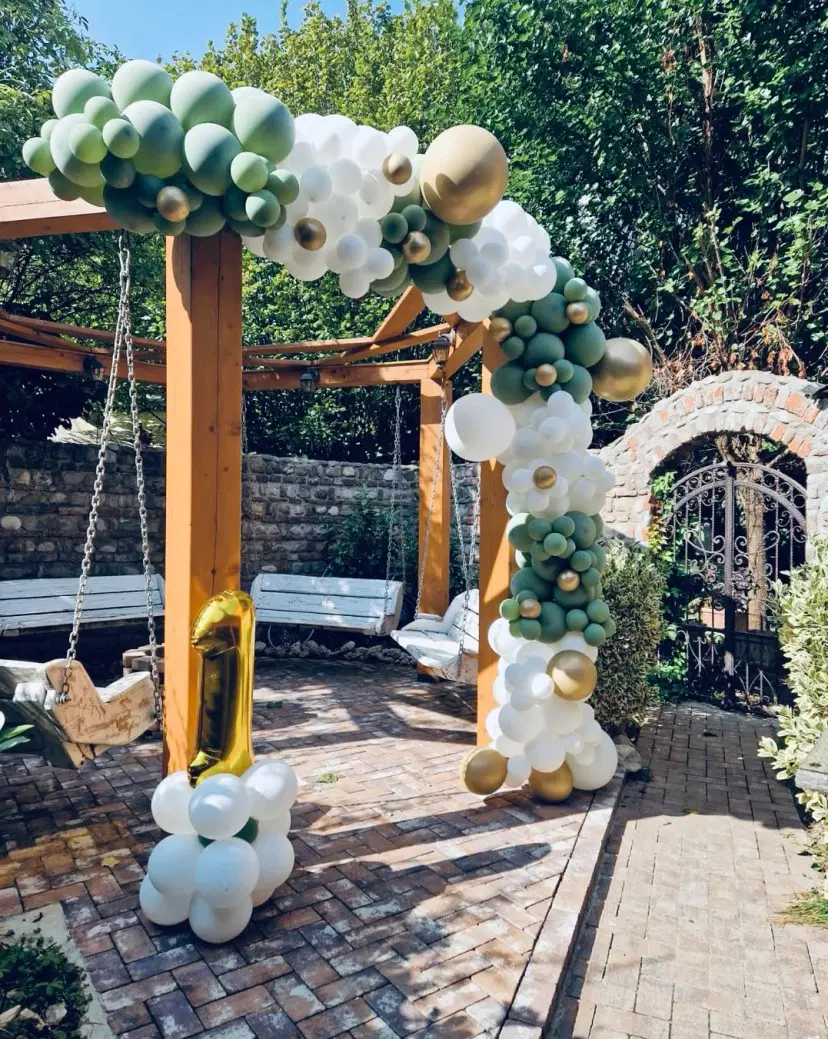 https://honeypot0.s3.amazonaws.com/1701685424168-gallery-CASA%20VECHE%20%289%29.webp